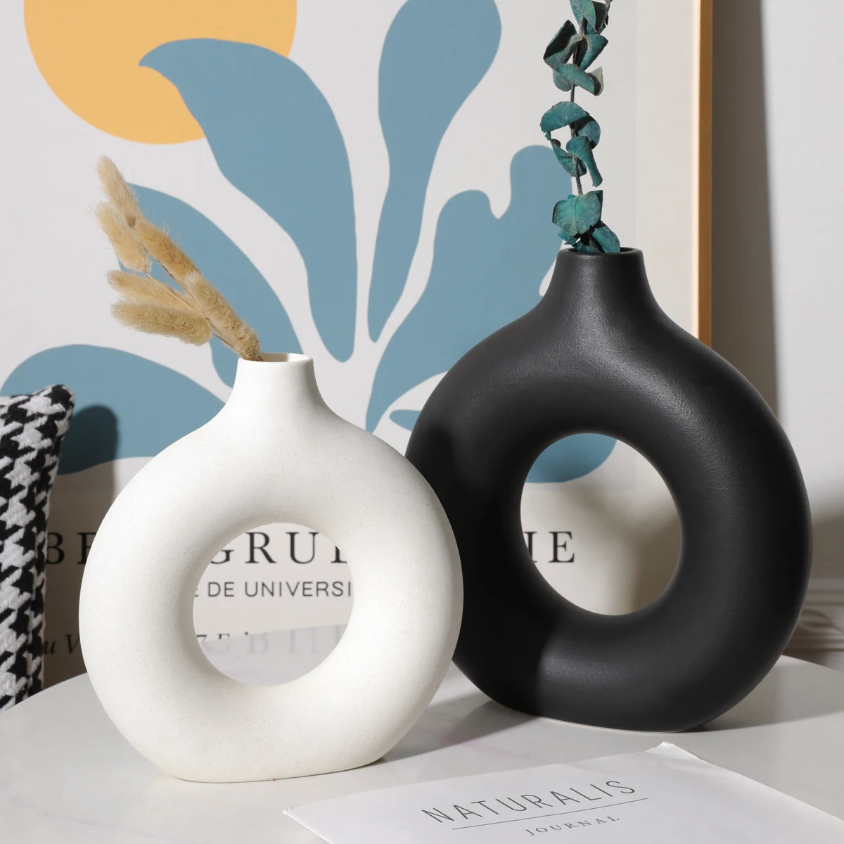 Nordic Circular Hollow Ceramic Vase