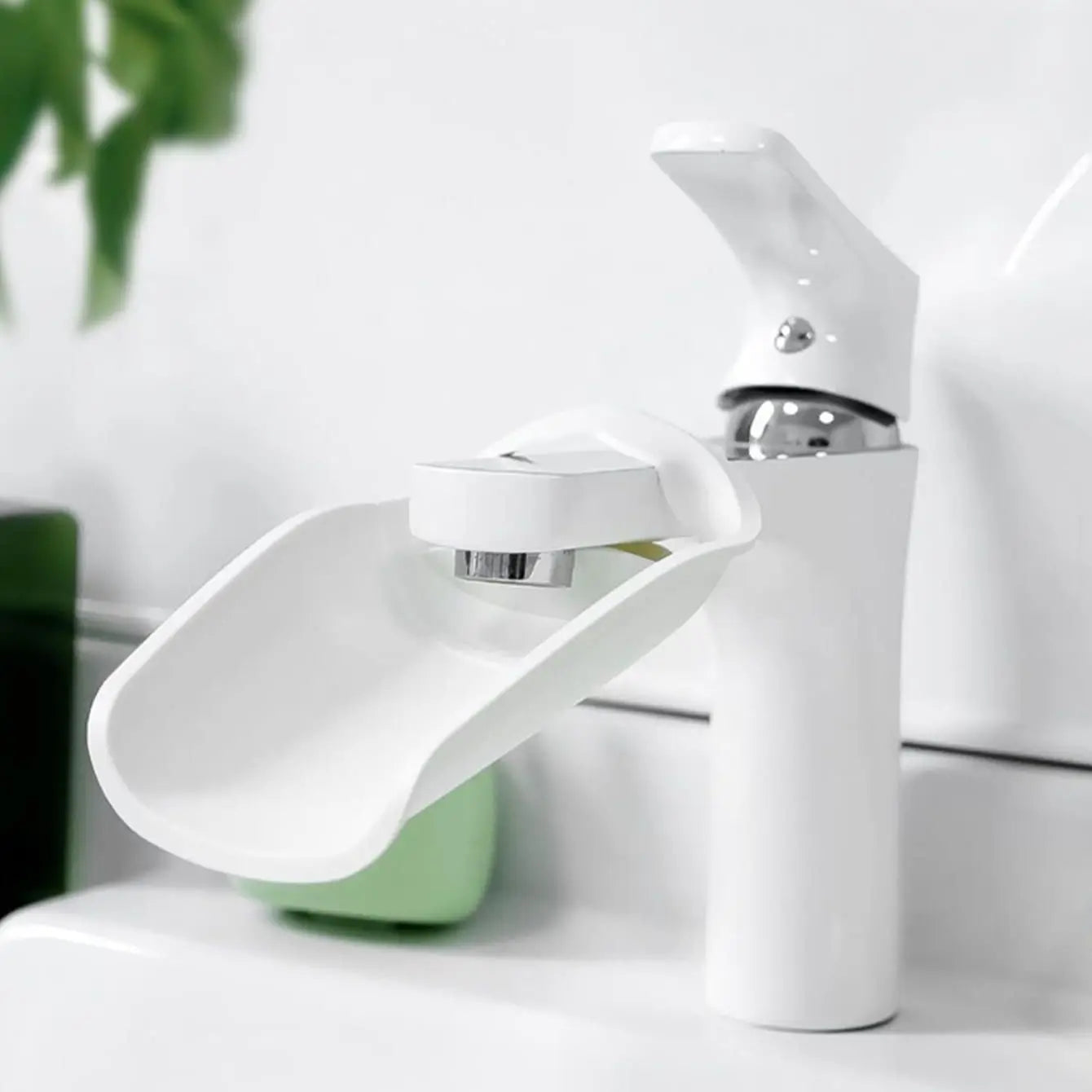 Water-Saving Faucet Extender for Kids